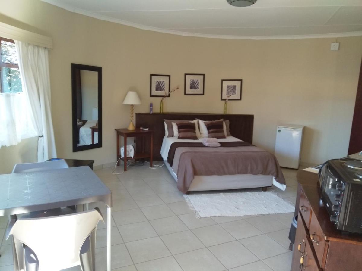Khokha Moya Guesthouse Ermelo Bagian luar foto