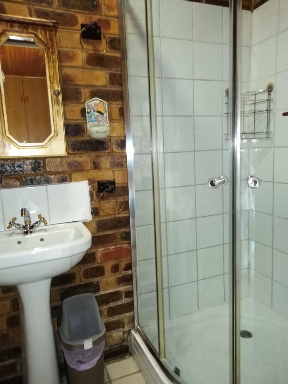 Khokha Moya Guesthouse Ermelo Bagian luar foto